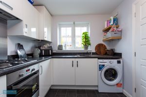 Kitchen/Breakfast Room- click for photo gallery